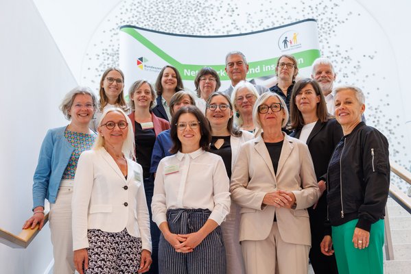 Die Autorinnen und Autoren der Handlungsempfehlungen Schwangerschaft.