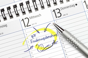 Kalender, in dem ein Termin zur Ernährungsberatung eingetragen ist Kalender, in dem ein Termin zur Ernährungsberatung eingetragen ist