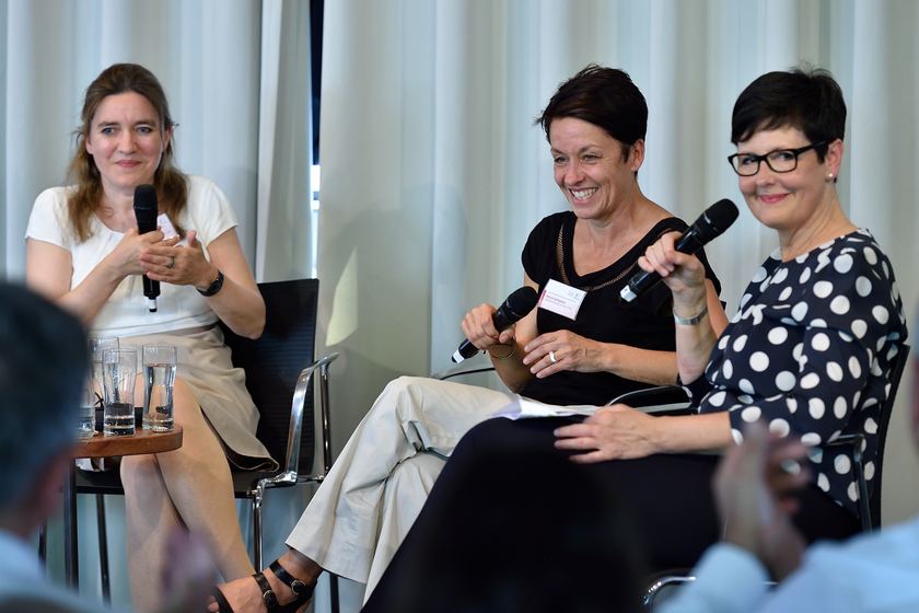 3 Frauen bei Abschlussrunde BBF-Konferenz