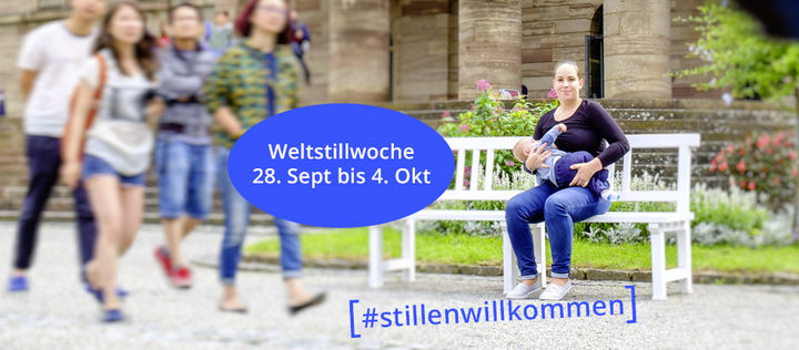 Stillende vor Theater